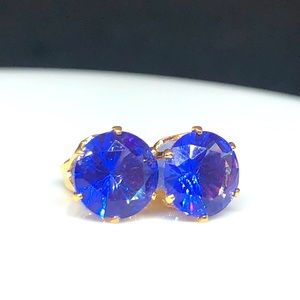 925/14ky Gold Swarovski Tanzanite Studs